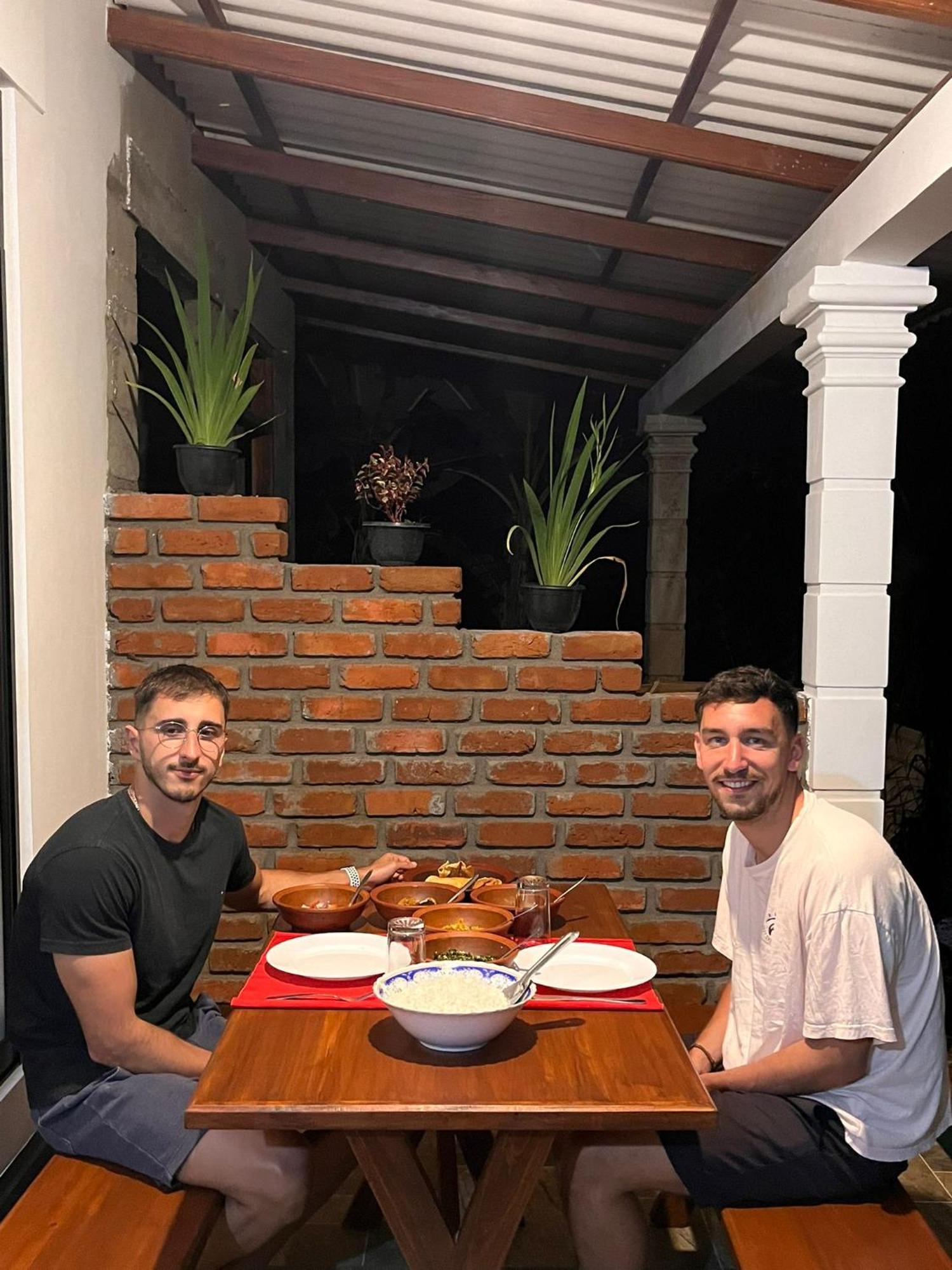 סיגירייה Thilina Homestay מראה חיצוני תמונה