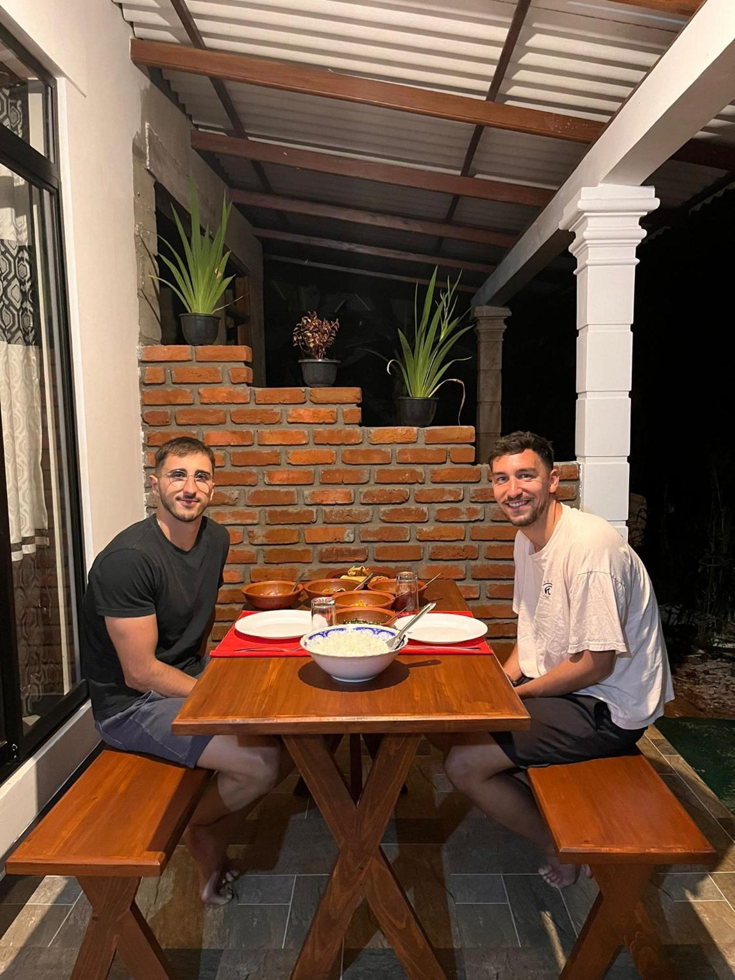 סיגירייה Thilina Homestay מראה חיצוני תמונה