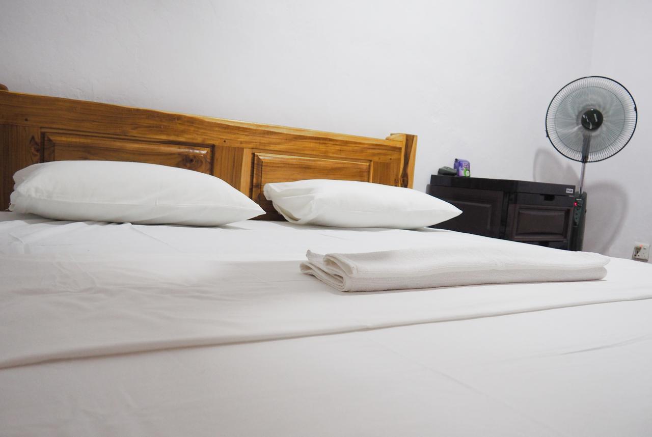 סיגירייה Thilina Homestay מראה חיצוני תמונה